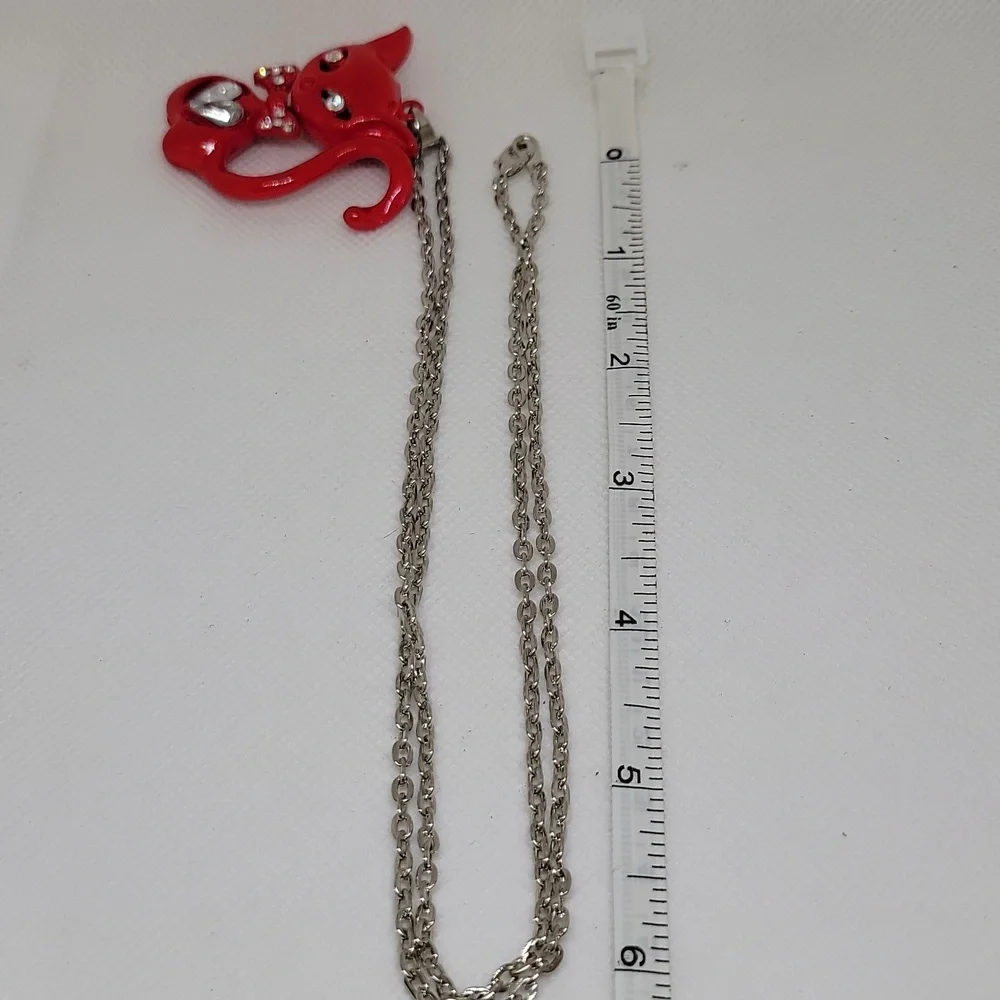 Kitty Cat Pendant Necklace Red Rhinestone Movable Head 14